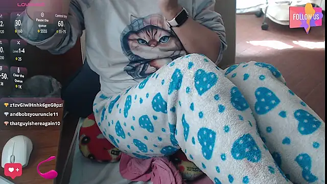 Snapshot of Sexyqueen_mature_ chatting on 03-10-25, 02:26 Sexyqueen mature  online show from 03-10-25, 02:26