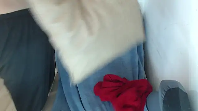 Snapshot of Sexyqueen_mature_ chatting on 10-25-25, 10:04 Sexyqueen mature  online show from 10-25-25, 10:04