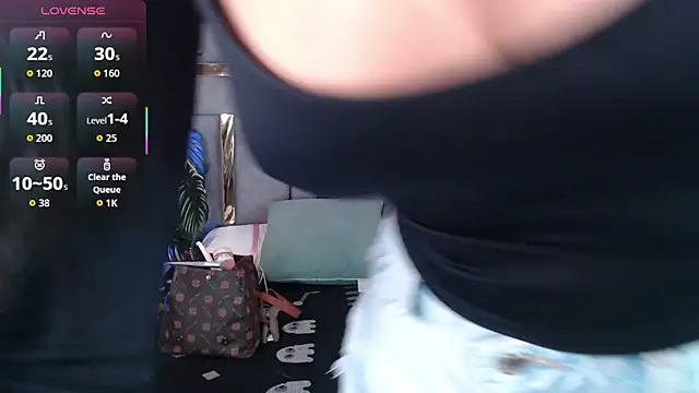 Tyla Ks online show from 10-23-25, 07:23