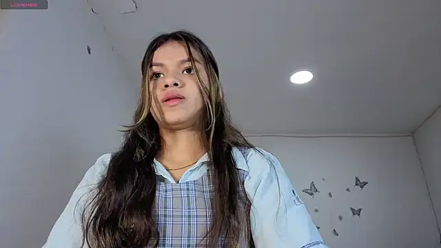 sophia ramirez12 online show from 10-18-25, 01:19