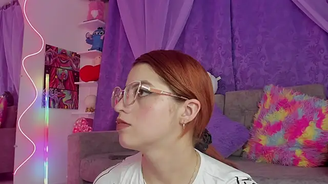Snapshot of MelaniJhonson chatting on 06-03-26, 04:48 MelaniJhonson online show from 06-03-26, 04:48
