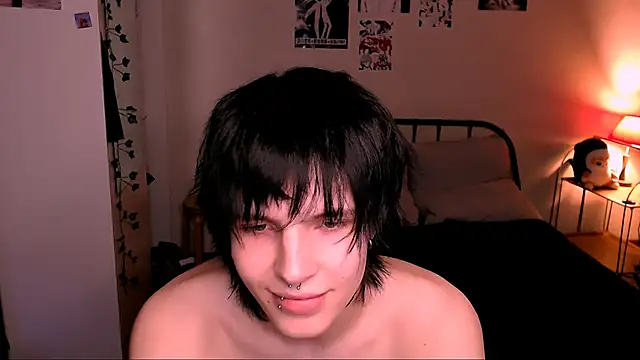 Snapshot of timi-moon chatting on 10-23-25, 02:55 timi-moon online show from 10-23-25, 02:55