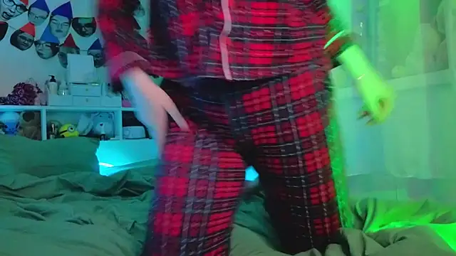 milliedoll online show from 12-18-25, 02:34