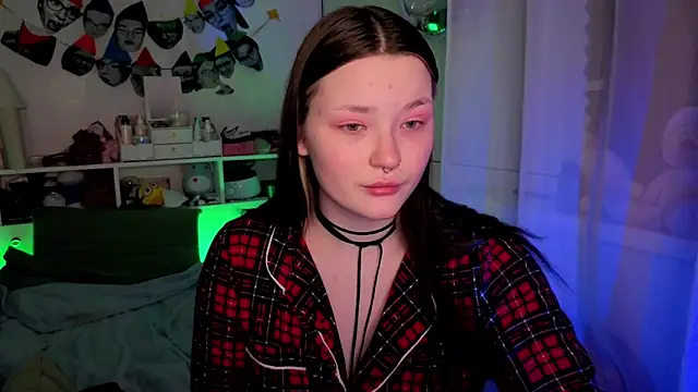 milliedoll online show from 12-22-25, 01:02