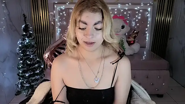 lili conor s online show from 11-28-25, 03:20