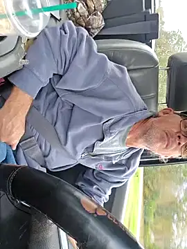 chris8827 online show from 01-05-25, 03:02