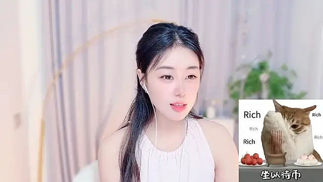 Snapshot of CC-777888 chatting on 06-17-26, 10:39 CC-777888 online show from 06-17-26, 10:39
