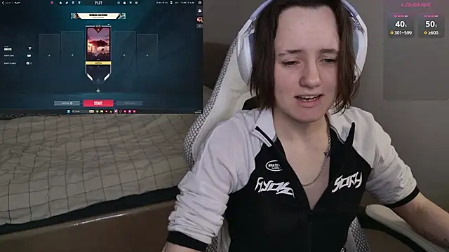 Luna Loveee online show from 05-25-26, 06:14
