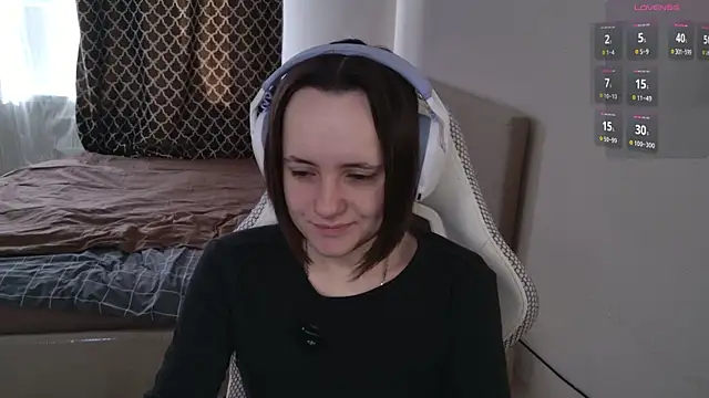 Snapshot of Luna_Loveee chatting on 07-03-26, 05:03 Luna Loveee online show from 07-03-26, 05:03
