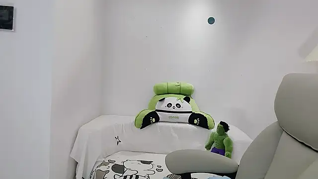 Dazzlebean online show from 04-10-26, 03:17