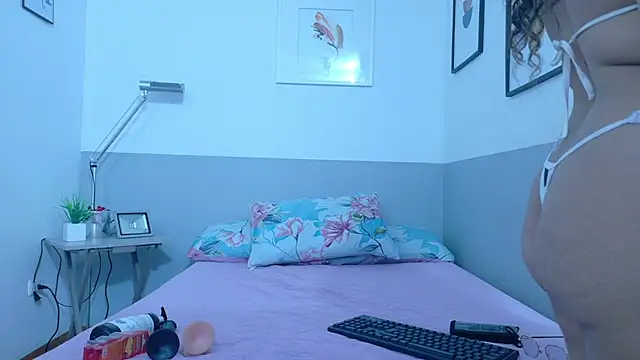 innocenthazel online show from 03-22-26, 12:41