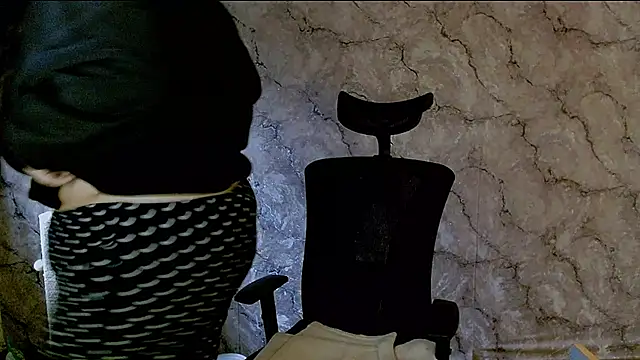 kitsune 8 online show from 10-05-25, 05:06