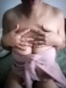 Snapshot of Imanarbik chatting on 02-24-25, 01:35 Imanarbik online show from 02-24-25, 01:35