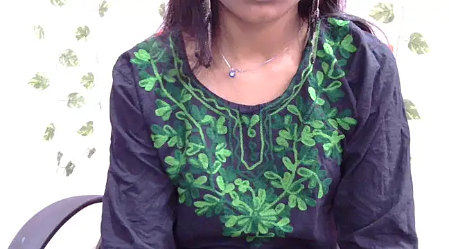 Cute Pihu01 online show from 03-10-25, 07:18