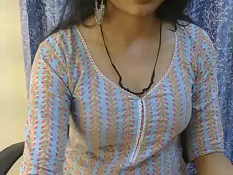 Cute Pihu01 online show from 11-27-25, 04:42