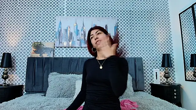 Snapshot of Cassie_bloom chatting on 03-15-25, 10:03 Cassie bloom online show from 03-15-25, 10:03