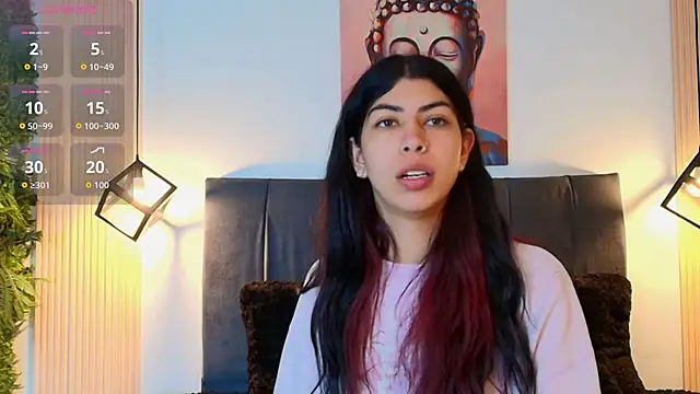 Snapshot of Cassie_bloom chatting on 11-15-25, 07:32 Cassie bloom online show from 11-15-25, 07:32