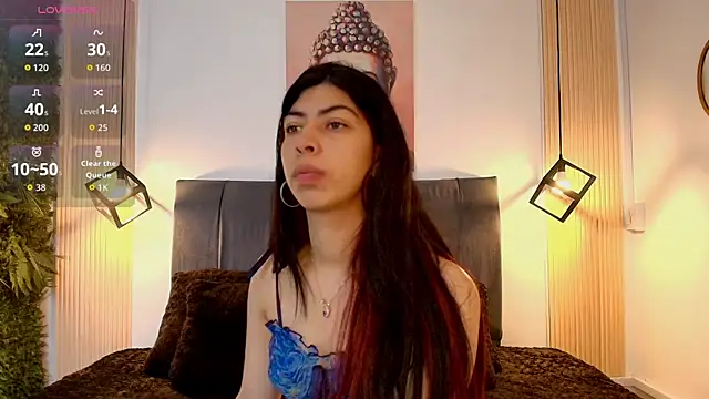 Snapshot of Cassie_bloom chatting on 01-10-26, 07:37 Cassie bloom online show from 01-10-26, 07:37