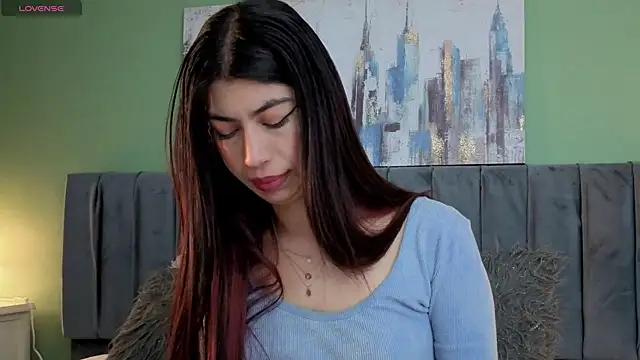 Snapshot of Cassie_bloom chatting on 03-14-26, 03:34 Cassie bloom online show from 03-14-26, 03:34