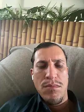 Snapshot of hekitor chatting on 02-11-26, 04:34 hekitor online show from 02-11-26, 04:34