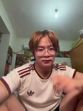 Snapshot of Anson0722 chatting on 06-07-26, 12:42 Anson0722 online show from 06-07-26, 12:42
