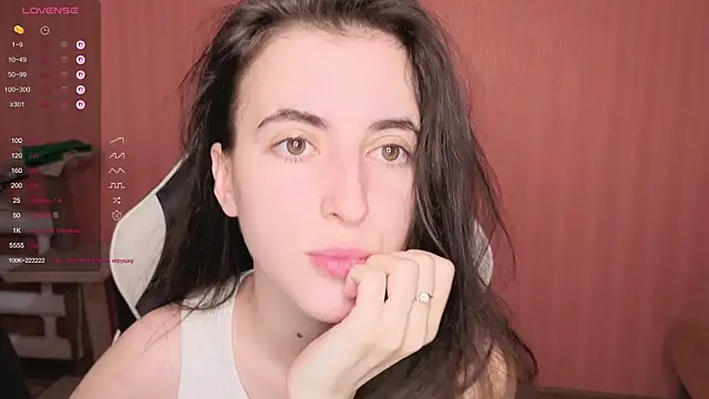 Snapshot of reaiss chatting on 10-05-25, 03:49 reaiss online show from 10-05-25, 03:49