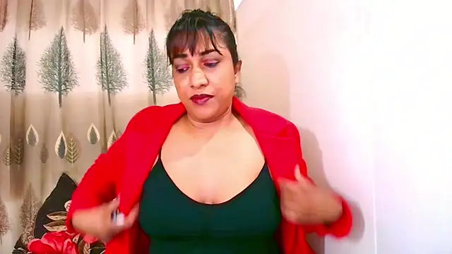 Snapshot of Indian_Erotic69 chatting on 06-11-26, 05:27 Indian Erotic69 online show from 06-11-26, 05:27