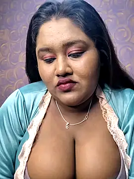 Snapshot of horny_diana chatting on 05-31-26, 05:20 horny diana online show from 05-31-26, 05:20
