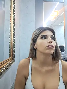 Bella Posh online show from 10-10-25, 05:06