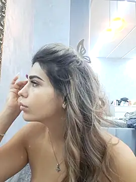 Bella Posh online show from 10-30-25, 05:20