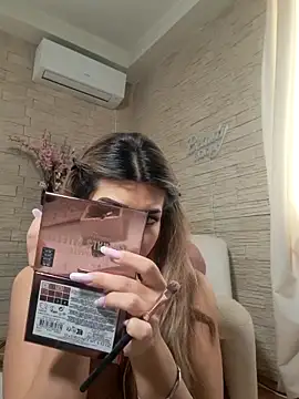 Snapshot of Bella_Posh chatting on 02-24-26, 07:50 Bella Posh online show from 02-24-26, 07:50