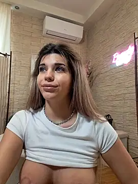 Snapshot of Bella_Posh chatting on 03-03-26, 07:03 Bella Posh online show from 03-03-26, 07:03