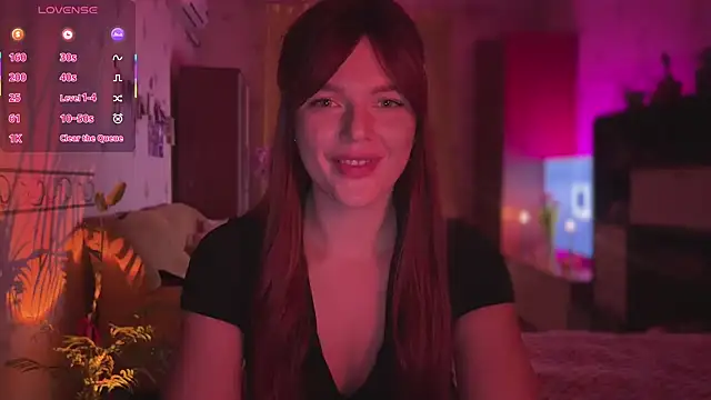 Snapshot of CherryRed_Girl chatting on 02-19-26, 09:00 CherryRed Girl online show from 02-19-26, 09:00