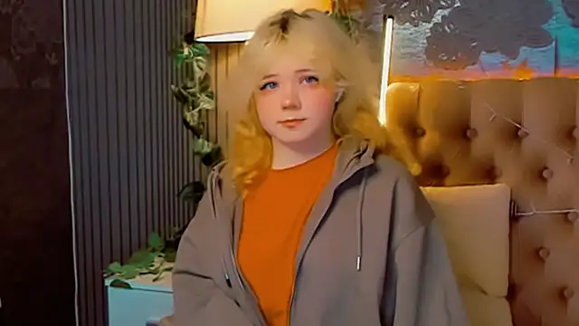 EmilyAngells online show from 02-19-26, 06:31