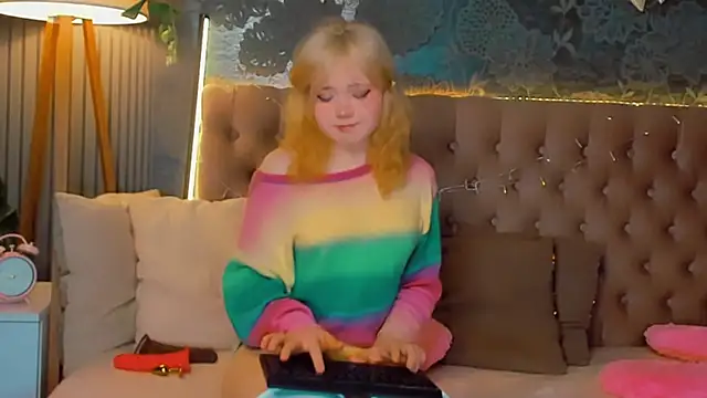 EmilyAngells online show from 03-09-26, 06:50