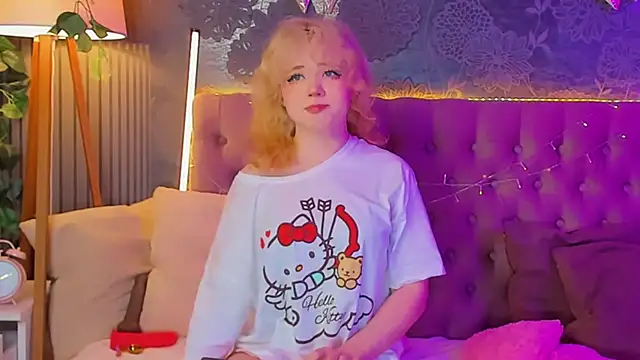 EmilyAngells online show from 04-04-26, 05:38