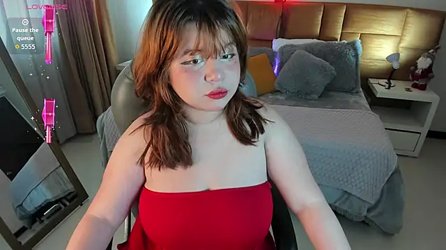 Snapshot of mari_caroley6 chatting on 11-28-25, 08:11 mari caroley6 online show from 11-28-25, 08:11