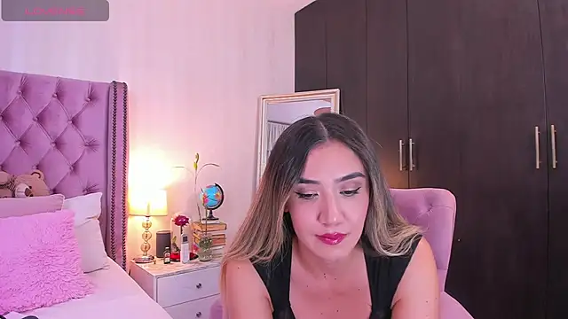 natashaleightt online show from 03-07-25, 09:27