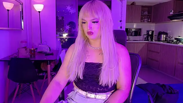 ScarletThompsonx online show from 02-06-26, 03:33