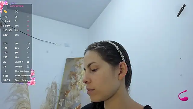 jessyegoldenn online show from 10-31-25, 04:19