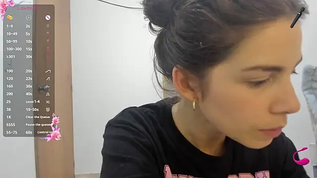 jessyegoldenn online show from 02-12-26, 08:37