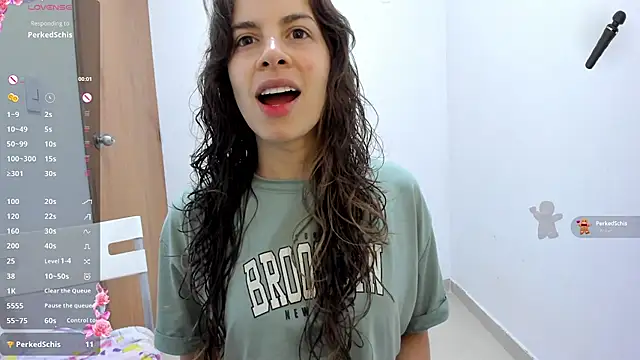 jessyegoldenn online show from 04-17-26, 01:14