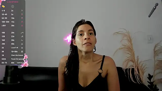 jessyegoldenn online show from 05-25-26, 04:35