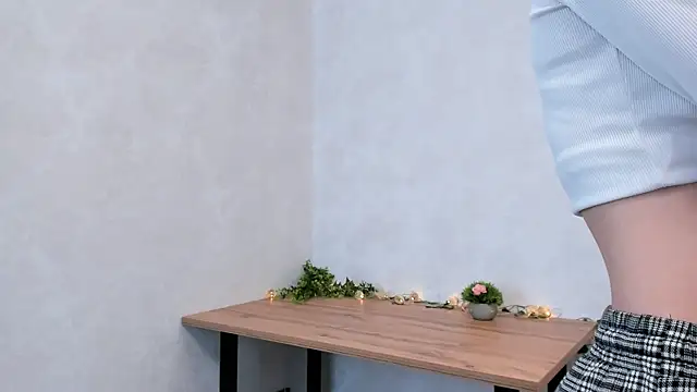 FloraEves online show from 03-01-25, 07:19