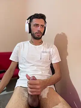 Snapshot of iendriw chatting on 03-14-25, 01:37 iendriw online show from 03-14-25, 01:37