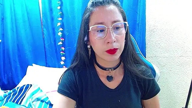 Snapshot of Gia_leinn chatting on 04-26-26, 03:42 Gia leinn online show from 04-26-26, 03:42