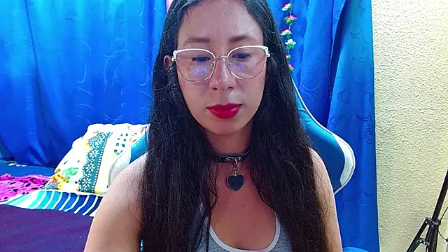 Snapshot of Gia_leinn chatting on 05-16-26, 07:45 Gia leinn online show from 05-16-26, 07:45