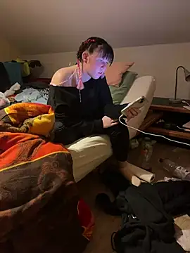 Tightassslut18 online show from 02-27-25, 09:58