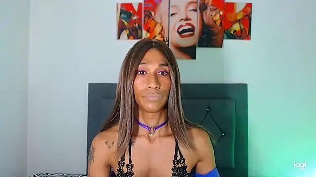 red veltet online show from 04-15-26, 03:57