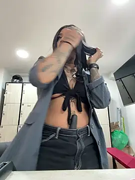 Snapshot of goth_tasha chatting on 06-09-26, 12:50 goth tasha online show from 06-09-26, 12:50